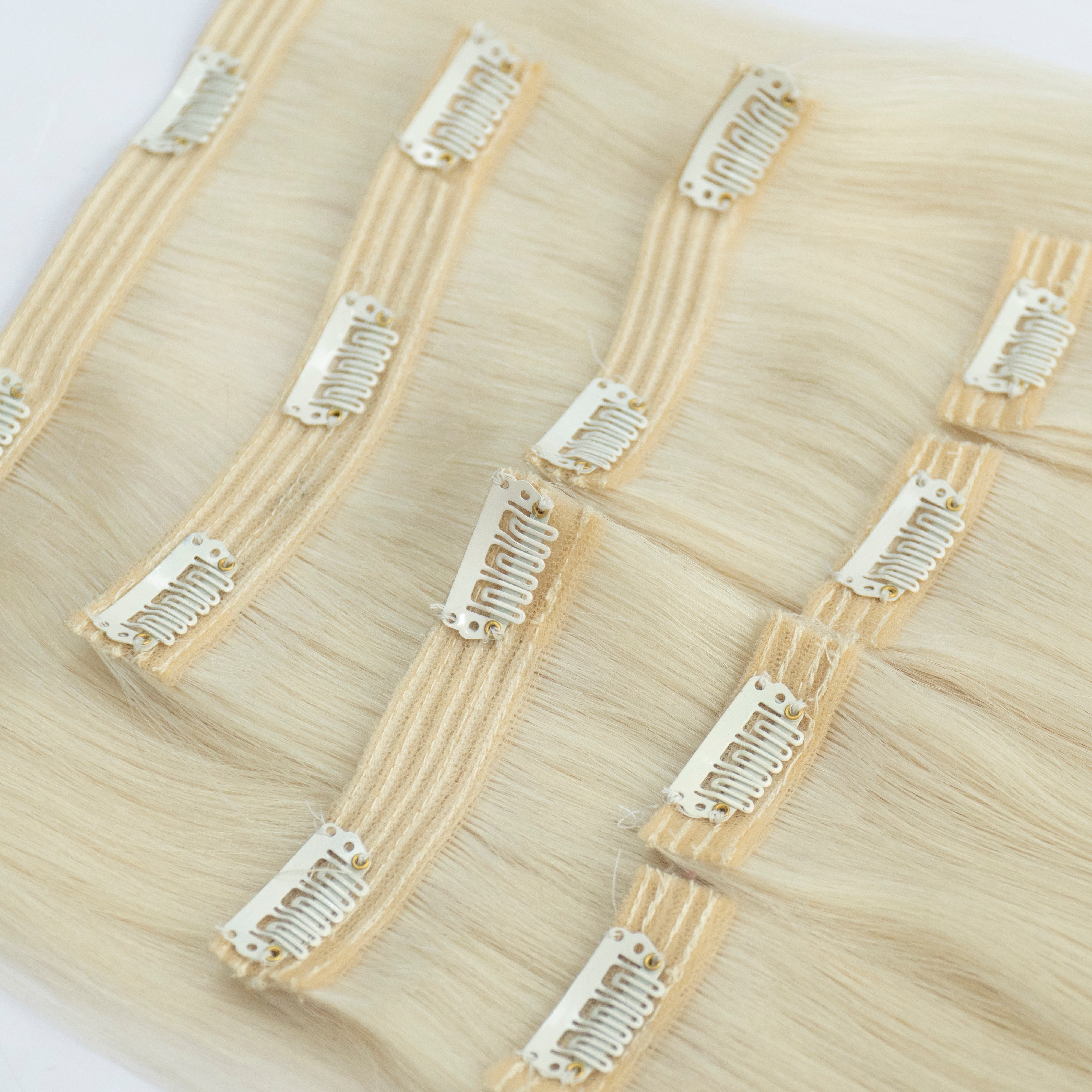 Extensii din păr rusesc Clip-On blond deschis
